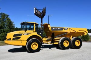 2012 VOLVO A25F