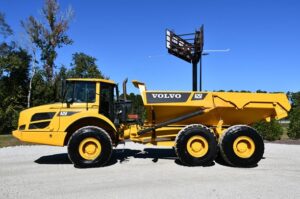 2012 VOLVO A25F