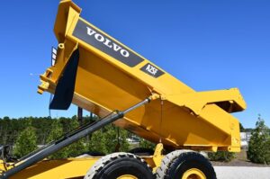 2012 VOLVO A25F