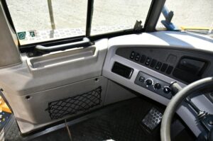 2012 VOLVO A25F