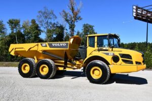 2012 VOLVO A25F
