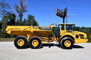 2012 VOLVO A25F