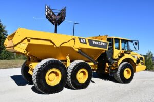 2012 VOLVO A25F
