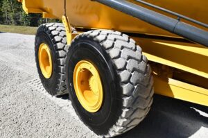 2012 VOLVO A25F