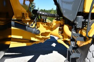 2012 VOLVO A25F