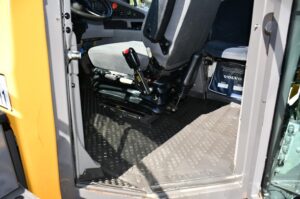 2022 VOLVO A30G