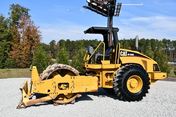 2006 CATERPILLAR CP-563E 2006 CATERPILLAR CP-563E