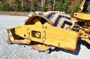 2006 CATERPILLAR CP-563E 2006 CATERPILLAR CP-563E