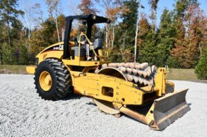 2006 CATERPILLAR CP-563E 2006 CATERPILLAR CP-563E
