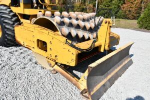 2006 CATERPILLAR CP-563E 2006 CATERPILLAR CP-563E