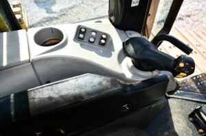 2015 CAT D6N LGP DOZER