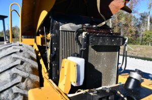 2006 CATERPILLAR CP-563E