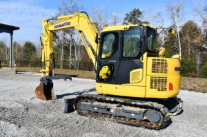 2021 KOMATSU PC88MR-10
