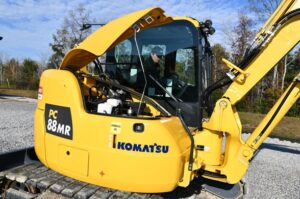 2021 KOMATSU PC88MR-10 2021 KOMATSU PC88MR-10