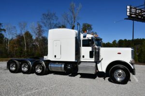 2016 PETERBILT 389 2016 PETERBILT 389
