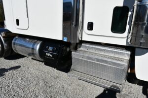 2016 PETERBILT 389 2016 PETERBILT 389