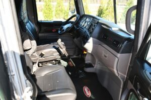 2016 PETERBILT 389 2016 PETERBILT 389