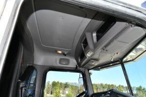 2016 PETERBILT 389 2016 PETERBILT 389