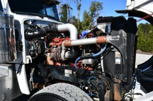 2016 PETERBILT 389 2016 PETERBILT 389