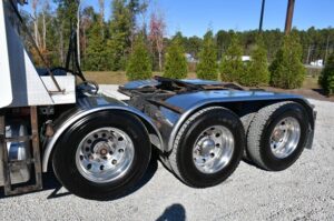 2016 PETERBILT 389 2016 PETERBILT 389