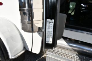 2016 PETERBILT 389 2016 PETERBILT 389