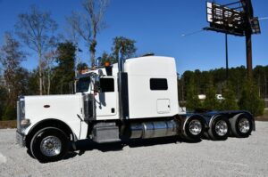2016 PETERBILT 389 2016 PETERBILT 389