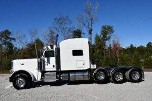 2016 PETERBILT 389 2016 PETERBILT 389