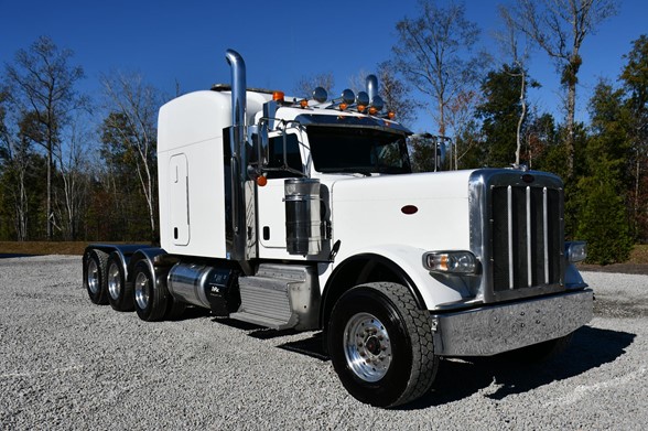 2016 PETERBILT 389 2016 PETERBILT 389