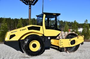 2022 BOMAG BW213D-5 2022 BOMAG BW213D-5
