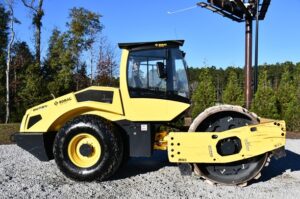 2022 BOMAG BW213D-5 2022 BOMAG BW213D-5