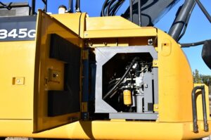 2019 Deere 345G LC