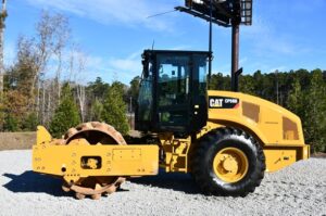 2020 CATERPILLAR CP56B