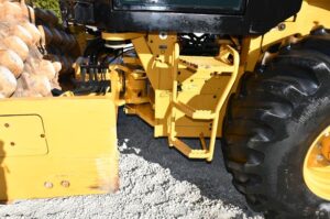 2020 CATERPILLAR CP56B