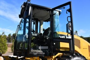 2020 CATERPILLAR CP56B