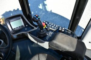 2020 CATERPILLAR CP56B