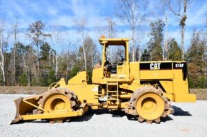 1998 CATERPILLAR 815F