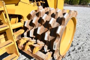 1998 CATERPILLAR 815F