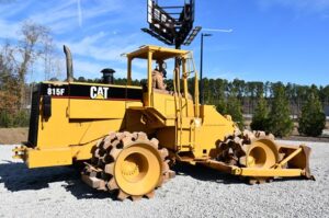 1998 CATERPILLAR 815F