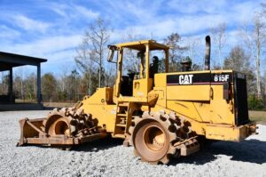 1996 CATERPILLAR 815F