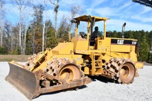1996 CATERPILLAR 815F