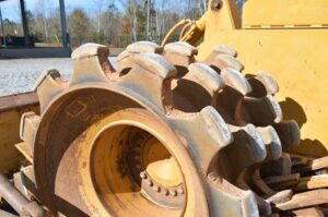 1996 CATERPILLAR 815F