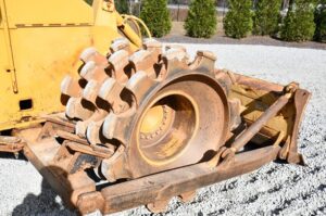 1996 CATERPILLAR 815F