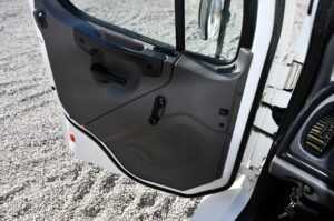 2021 FREIGHTLINER BUSINESS CLASS M2 106 2021 FREIGHTLINER BUSINESS CLASS M2 106