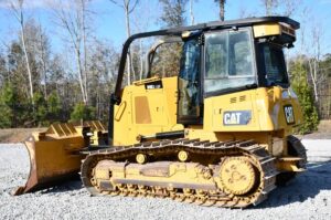 2015 CATERPILLAR D6K2