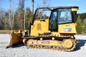 2015 CATERPILLAR D6K2