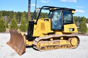 2015 CATERPILLAR D6K2