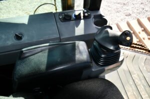 2015 CATERPILLAR D6K2