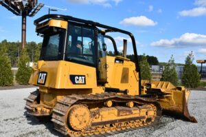 2015 CATERPILLAR D6K2