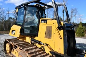 2015 CATERPILLAR D6K2