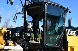 2019 Cat 120M